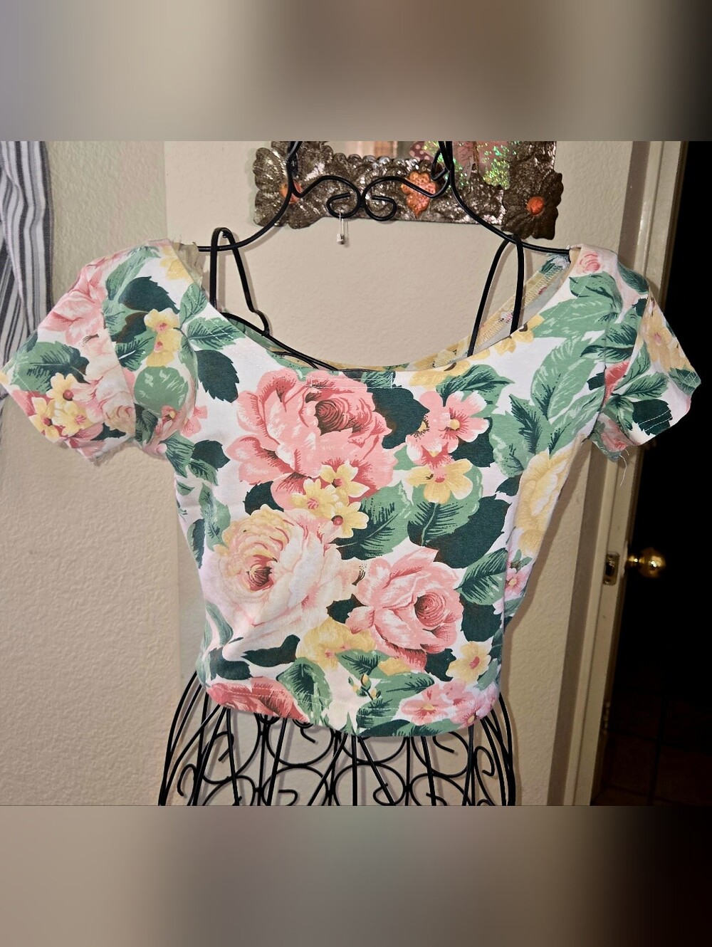 Crop Top Sz M.